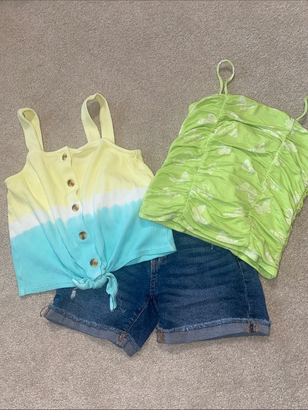 Girls bundle shorts, 2 tops